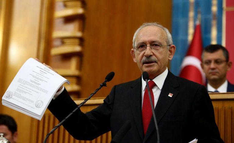 CHP lideri banka dekontlarını açıkladı, 'Erdoğan istifa' sesleri yükseldi