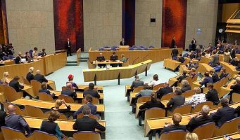 Парламент Нидерландов признал события 1915 года в Анатолии геноцидом армян