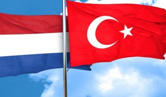 Растет кризис между Турцией и Нидерландами. Голландцы признали геноцид армян