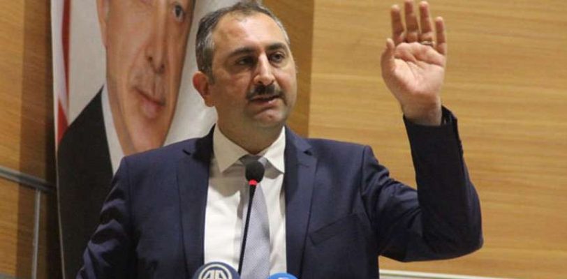 Министр юстиции Турции посетовал, что «Интерпол нас игнорирует»