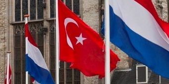 Нидерланды отозвали своего дипломата, подозреваемого Турцией в шпионаже