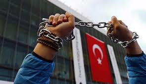 Всемирная ассоциация авторов PEN: Свобода слова в Турция мучается в агонии  