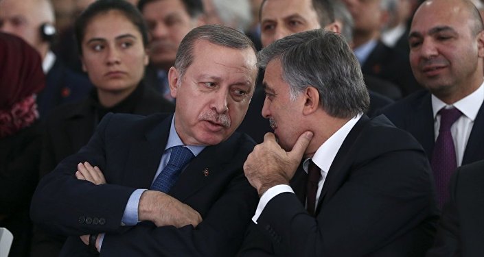 Кого отправлял Эрдоган переубеждать Гюля?   