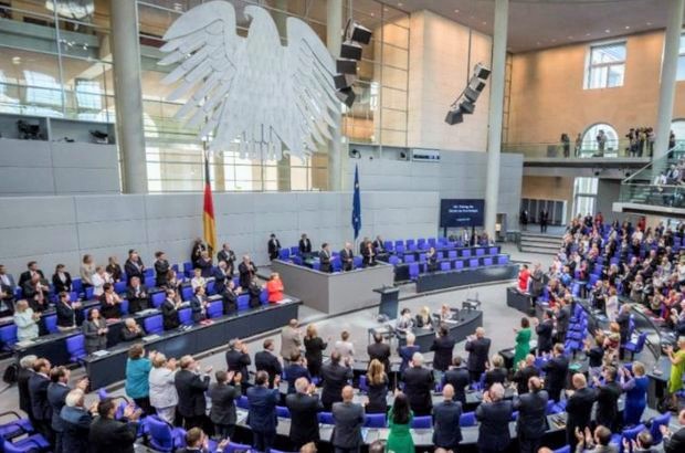 Депутаты парламента Германии рассмотрят инцидент с депортацией шести граждан Турции из Косово