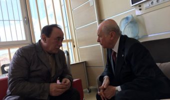 Политик Бахчели встретился с преступником Чакиджи