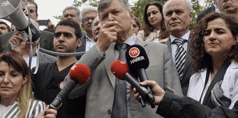 Декан, которого посетил Индже, был уволен в тот же день по распоряжению Эрдогана