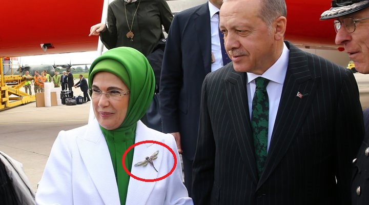 Жена президента Турции отправилась в Великобританию с брошью в 15 тысяч долларов
