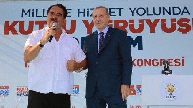 Рассказ певца, восхвалявшего заслуги Эрдогана, вызвал отрицательную реакцию в соцсетях   