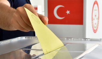 Турецкие консульства передали ПСР и Эрдогану личные данные турецких граждан, проживающих за рубежом