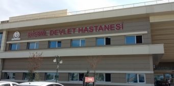 Глава районного отделения ПСР избил главврача, который отказывался принять на работу его племянника
