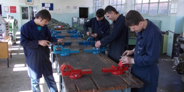 Профессионально-техническое образование Турции: 20 тысяч выпускников не могут найти работу