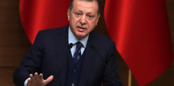 «Вместо того, чтобы признать ошибку, Эрдоган выдумывает басни»