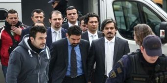 Греция одобрила предоставление убежища 8 турецким военным