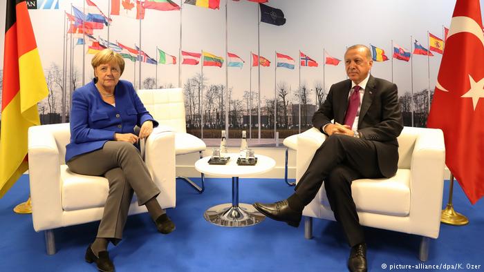 Опрос: Немцы против визита Эрдогана в Германию   