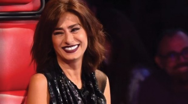 Турецкая певица предложила печатать доллары