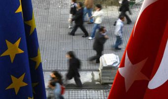 Евросоюз не намерен оказывать экономическую помощь Турции