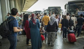 Эмиграция из Турции выросла на 42% в 2017 году  