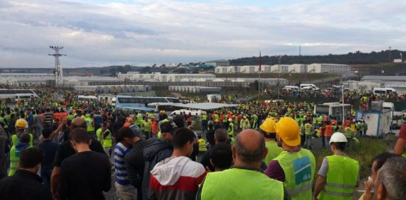 Турецкие строители выступили против проекта Эрдогана   