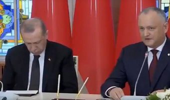 Эрдоган заснул на пресс-конференции в Молдове   