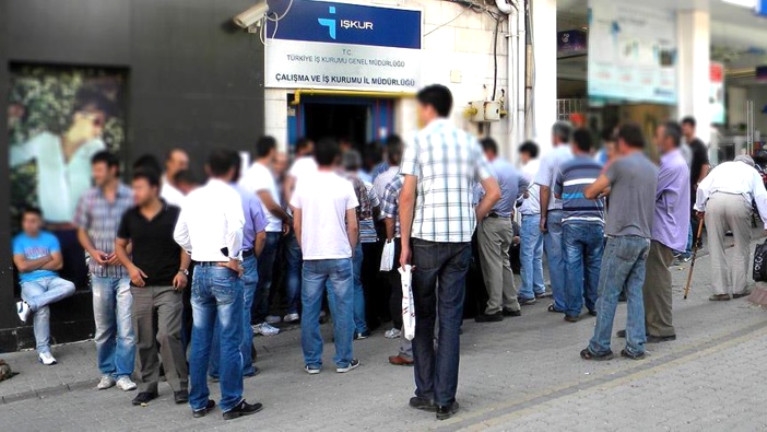 Реальное количество безработных в Турции составляет 6,3 млн человек, что в два раза больше официальной статистики   