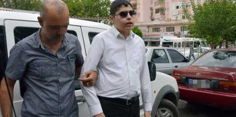 Слепому журналисту Джунейту Арату отменили пособие по инвалидности  