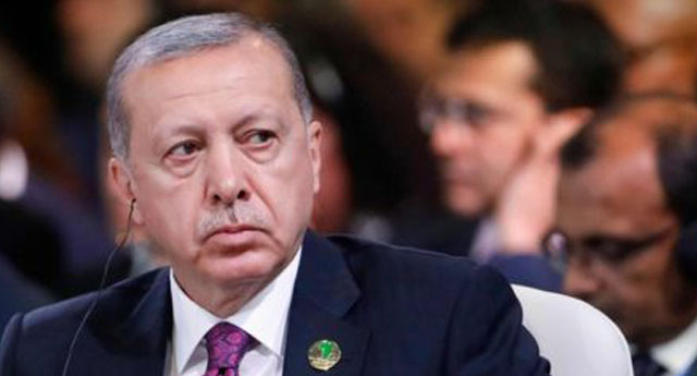 Эрдоган, утверждающий, что «Турцию ничего не связывает с решениями ЕСПЧ», сам трижды обращался в Европейский суд по правам человека