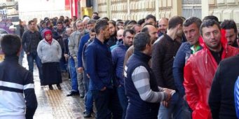 Армия безработных в Турции пополнилась на 1 млн человек
