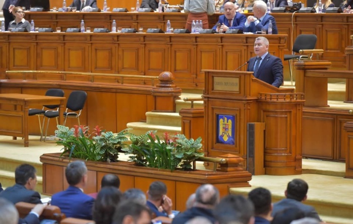 Румынский оппозиционный политик своему правительству: Вы научились воровству у Эрдогана!   