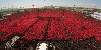Турецкая оппозиция впервые за 25 лет победила на выборах мэра Анкары