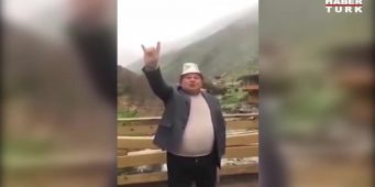 Турецкий политик-националист завыл по-волчьи в горах Тянь-Шаня  