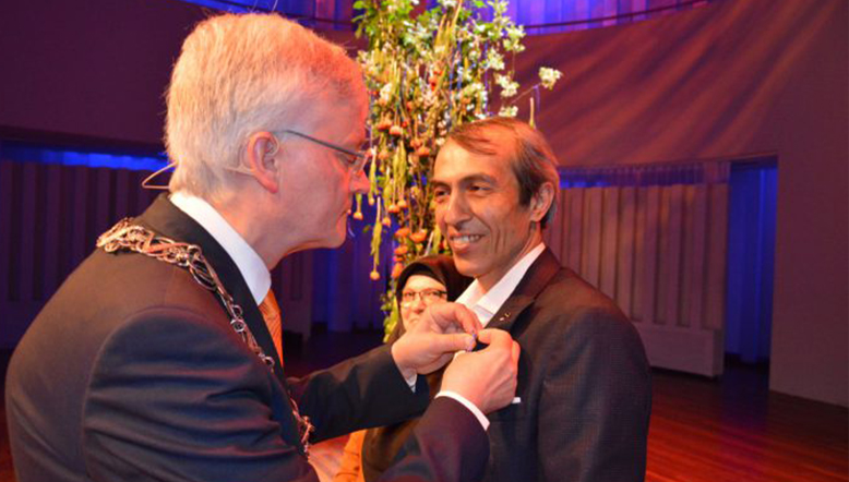 Последователь движения Хизмет удостоен Королевского ордена Нидерландов   
