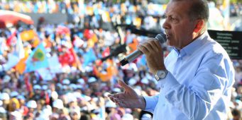 В ПСР беспокоятся: 30 депутатов планируют перейти в новые партии