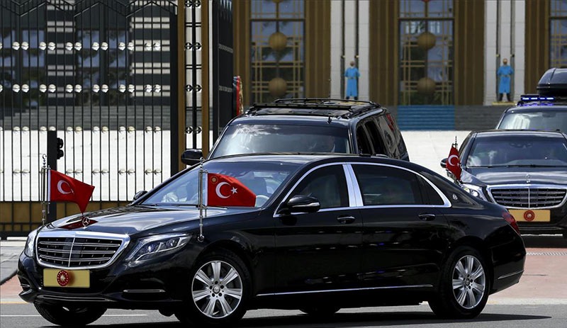 Экономический кризис люксовой жизни не помеха: Эрдоган приобрел дорогостоящие бронированные «мерседесы»