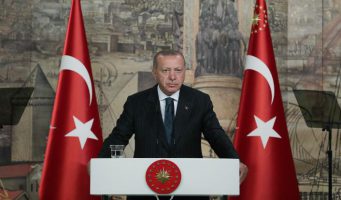 Поездка Эрдогана в США остается под вопросом