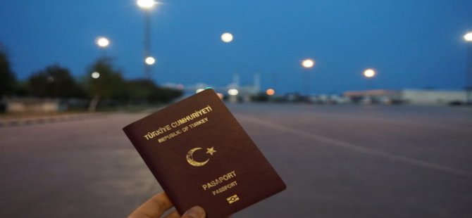 Все больше граждан эмигрируют из Турции   