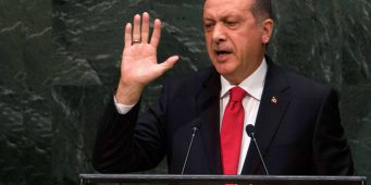 Эрдоган угрожает Европе мигрантами и отказывается закрыть границы