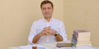 Селахаттин Демирташ: Эрдоган считал Гюлена угрозой для личной власти, а не для государства   