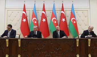 Баку и Анкара подписали более 10 документов о сотрудничестве