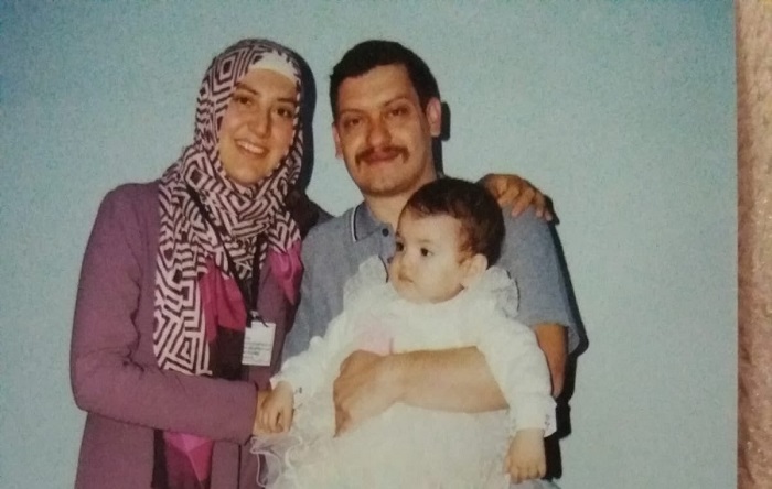 Турчанка, чей муж и отец в тюрьме, упала с балкона   
