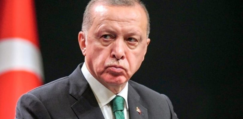 Недовольство граждан растет. Звучат призывы к отставке правительства Эрдогана