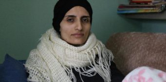 После 288 дней протестной голодовки умерла турецкая активистка Хелин Болек   