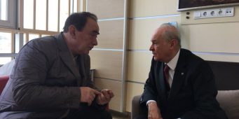 В Турции мафиози Чакыджи встретился с лидером националистов после освобождения из тюрьмы
