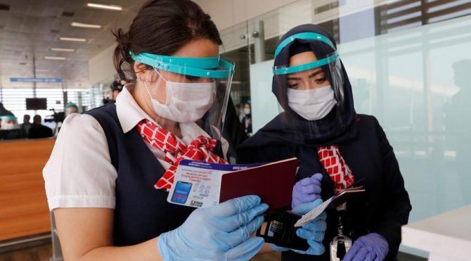 Германия считает тесты на коронавирус в Турции сомнительными