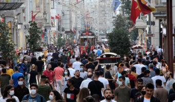 Число случаев COVID-19 в Турции в 20 раз превышает официальные показатели