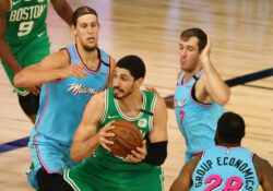 Турецкие комментаторы зацензурили звезду НБА Энеса Кантера