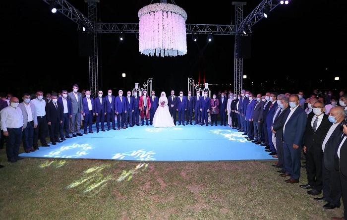 Депутат ПСР устроил коронавирусную свадьбу в обход законов страны   