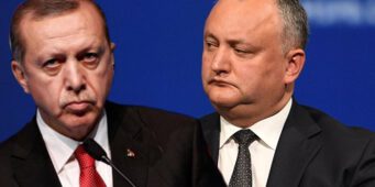 Молдавский политик, причастный к незаконной высылке турецких учителей, скрывается в Турции   