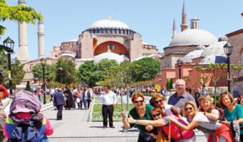 50 тысяч британских туристов отменили поездки в Турцию