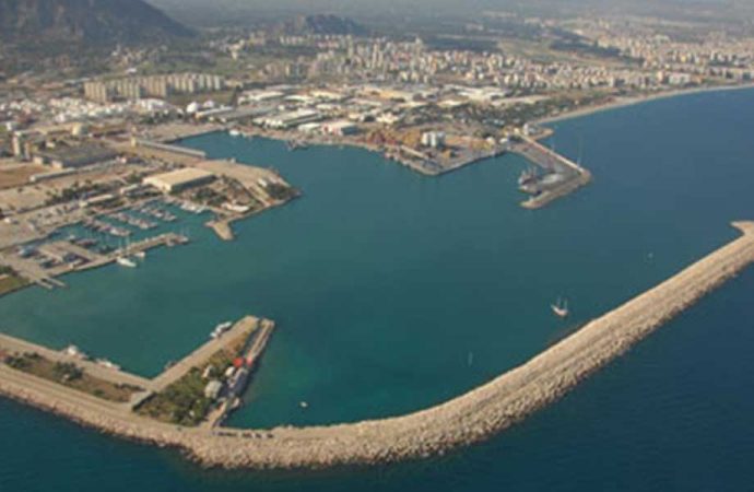 Порт Анталии продали катарской компании