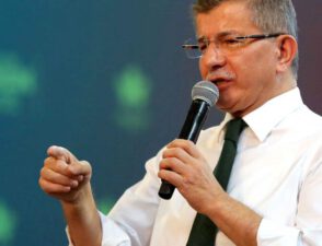 Давутоглу: господин Тайип живет одним днём